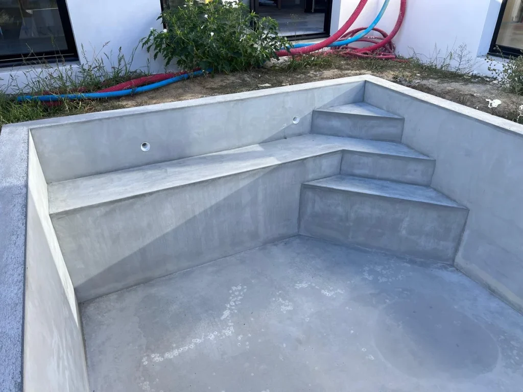 Réalisation piscine maçonnée, L'Ambiance Extérieure, Construction de Piscine à La Rochelle