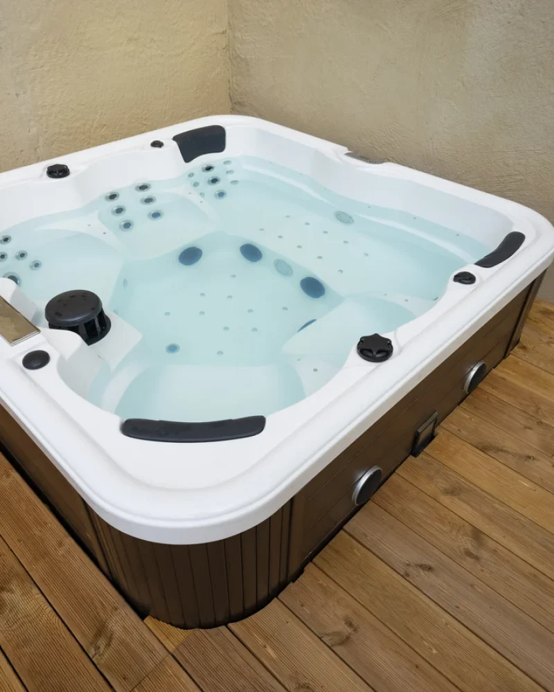 Modele spa-petite
