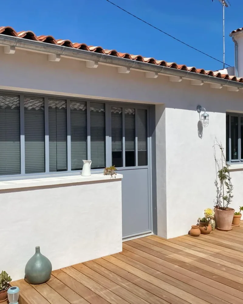 Réalisation aménagement extérieur, terrasse, L'Ambiance Extérieure, Construction de Piscine à La Rochelle
