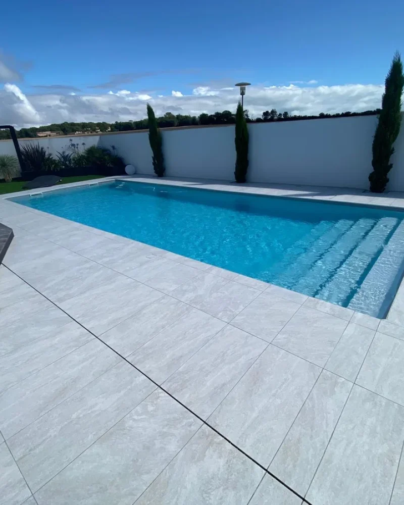 Réalisation piscine maçonnée, L'Ambiance Extérieure, Construction de Piscine à La Rochelle