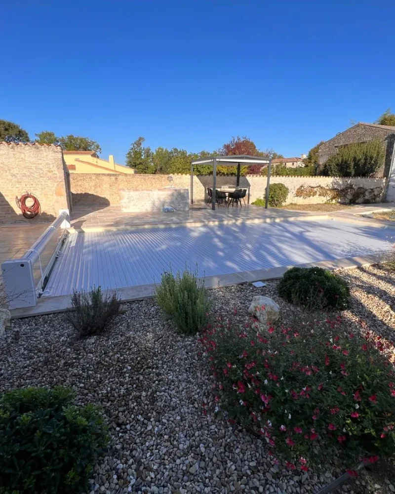 Réalisation piscine maçonnée, L'Ambiance Extérieure, Construction de Piscine à La Rochelle